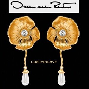 Oscar de la Renta • Gold Pearl Drop Poppy Flower Earrings